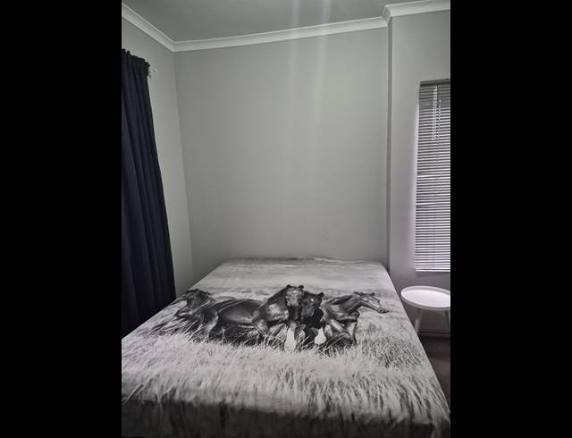 2 BEDROOM APARTMENT TO LET IN SALT ROCK